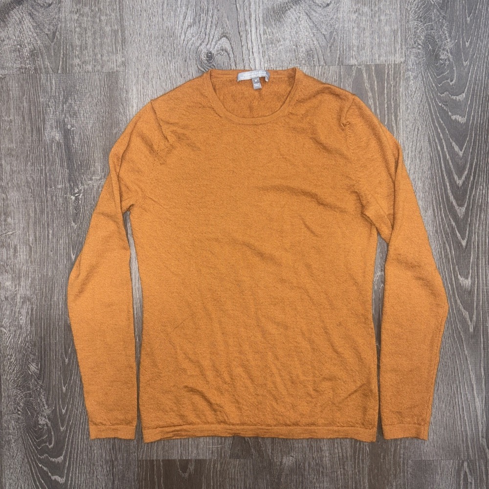 Neiman Marcus Cashmere Women's Sweater Size M Orange Round Neck Pullover Knit